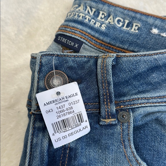 American Eagle Outfitters Women's Blue Jeans - Picture 2 of 4